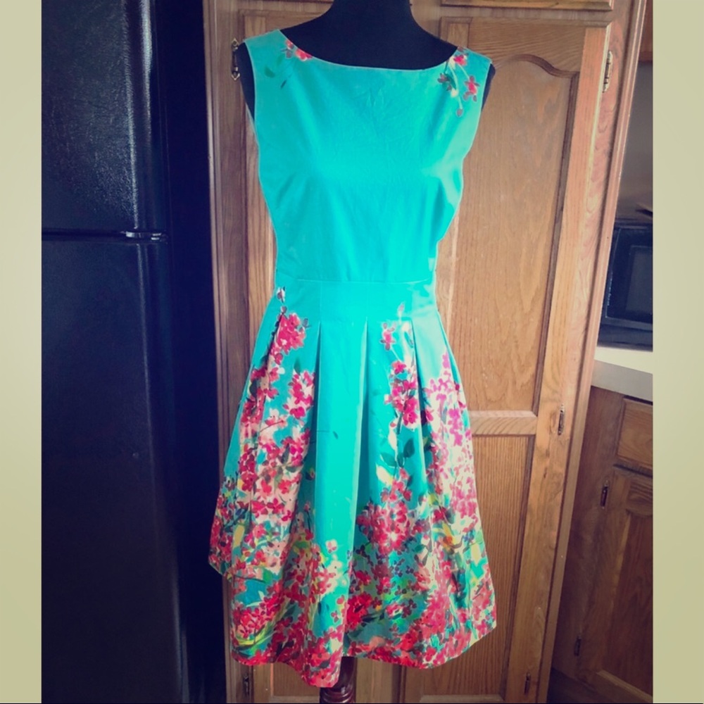 Lafayette 148 Dress.  Size 8.